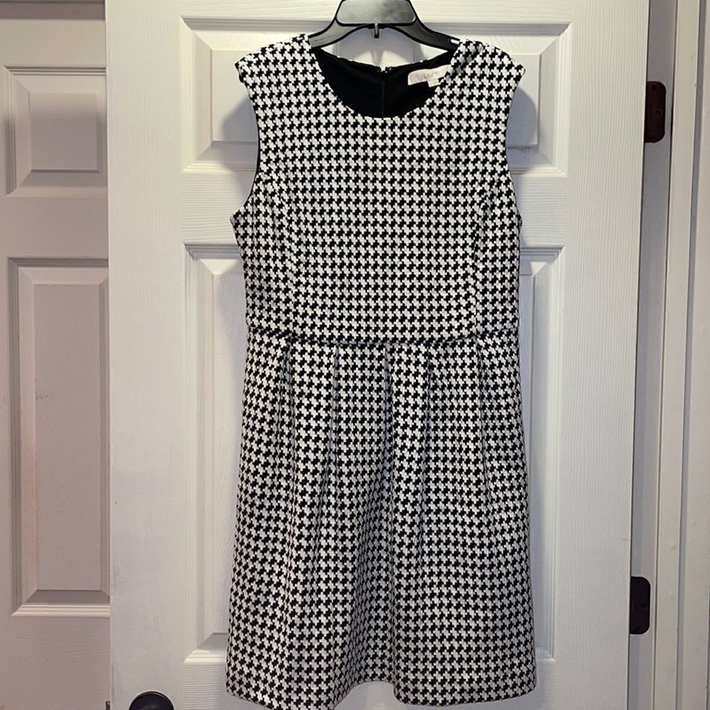 ✨Ann Taylor Loft Houndstooth sleeveless dress